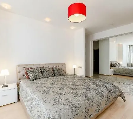 Golden Square Galileo Apartment